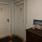 Papillon Avec Acces Terasse *