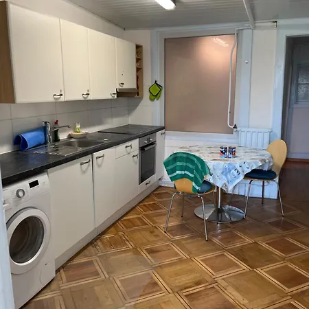 Papillon Avec Acces Terasse Quarto em Acomodações Particulares